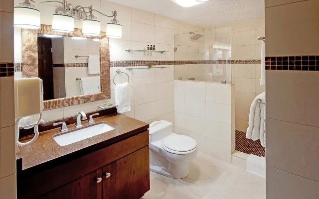 Simpson Bay Resort, Marina & Spa