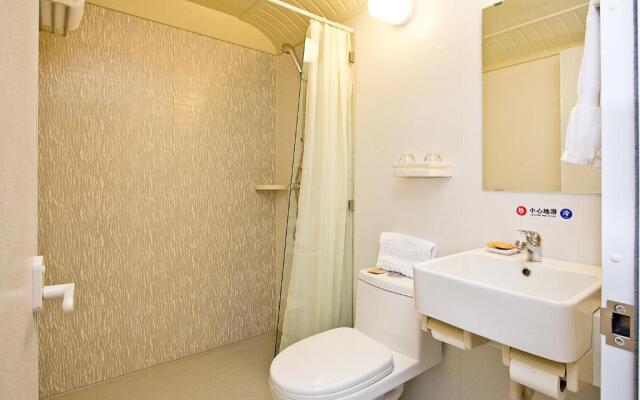 MG Hotel - St. Michael's Cathedral, Qingdao