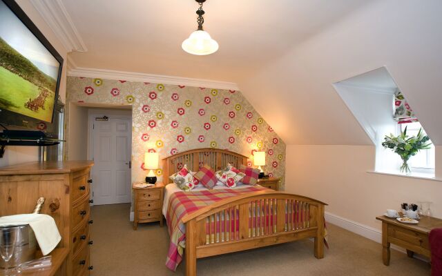 Wheatlands Lodge - Bed & Breakfast