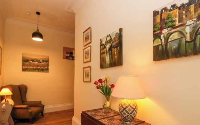 Struan House