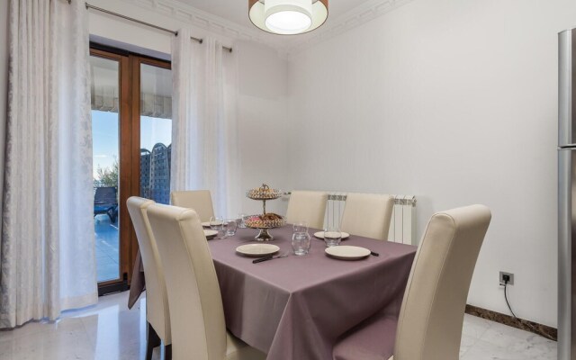 Stunning Home in Veprinac With 4 Bedrooms and Wifi