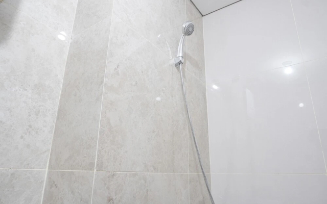 Luxurious 2Br At Transpark Cibubur Apartment