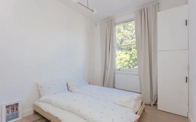 The Perfect 2 Bedroom Family Apartment in West Hackney