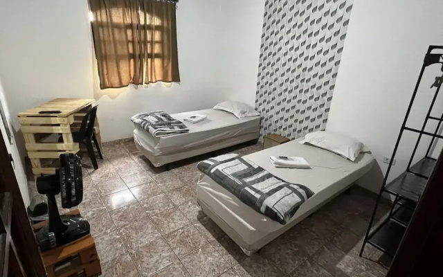 Haja Luz Pousada em Itaquaquecetuba