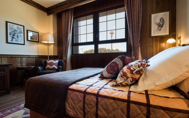 PortAventura Hotel Colorado Creek - Includes unlimited access to PortAventura Park & 1 access to Ferrari Land