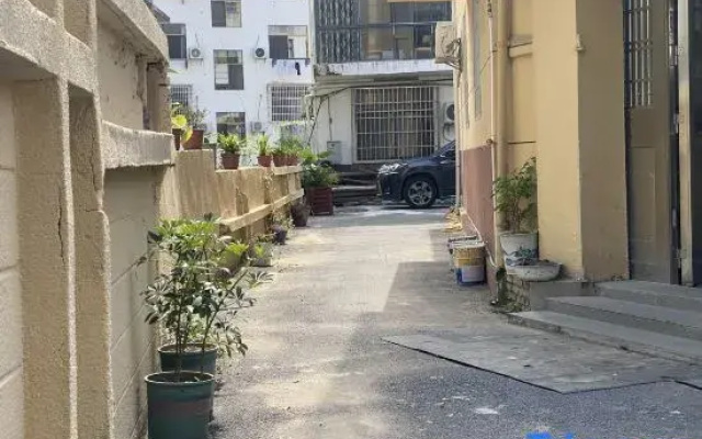 Yichun Yulu Travel Residential Hotel