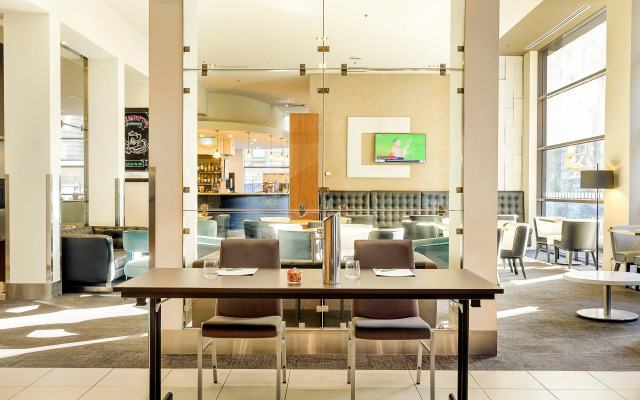 Hotel Indigo Melbourne on Flinders by IHG