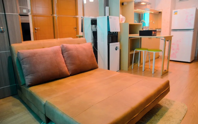 Full Parquette 2BR @ Cinere Bellevue Apartment