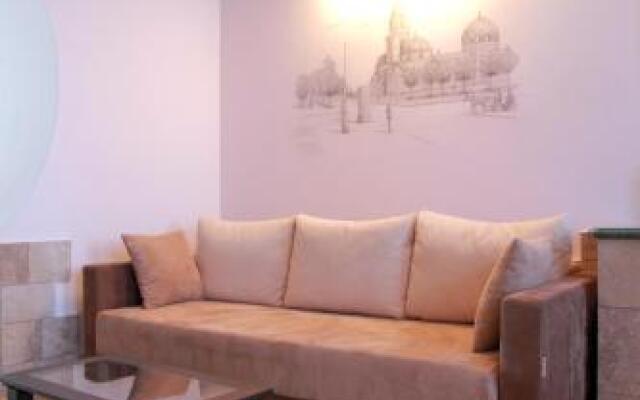 Apartment Naberezhnaya 1