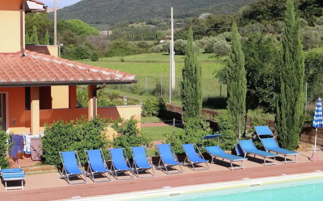 Nice Apartment With a Terrace, Near the Sea