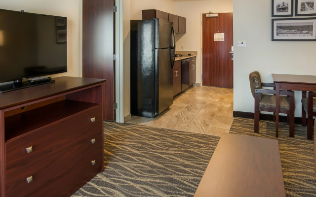 Cobblestone Inn & Suites - Ashland