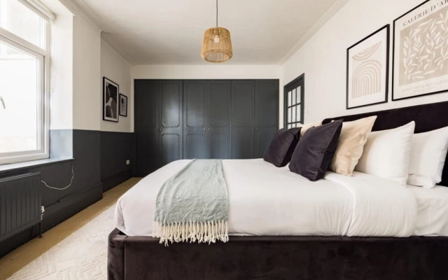 The Hendon Escape - Elegant 3bdr Flat