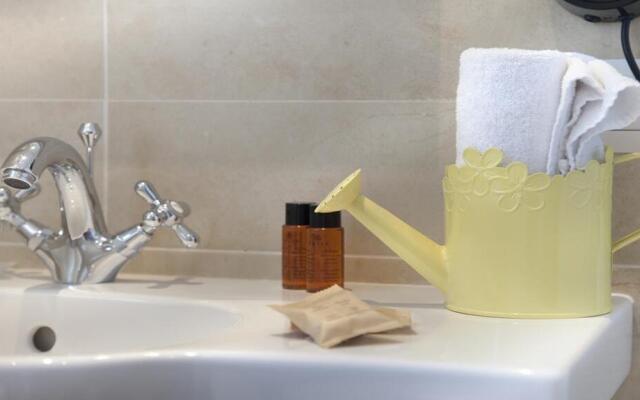 Marina Beach Suite Hotel