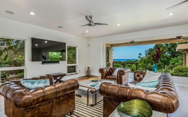 Punahele Point 3 Bedroom Home by Redawning