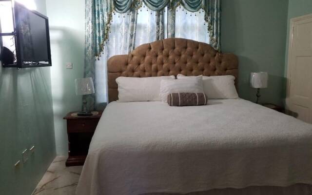 Dela de-Rose Guest House negril Jamaica