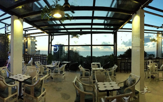 Phu House Hostel