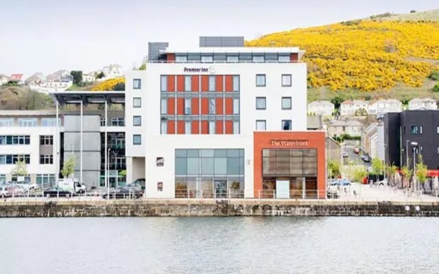 Premier Inn Swansea Waterfront
