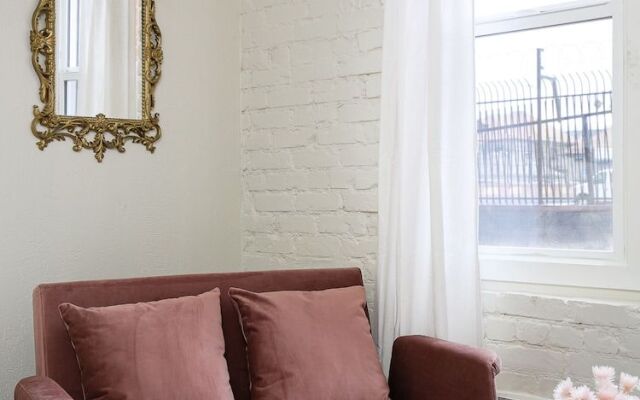 CDC Cleaning Standard! Studio Near Hollywood