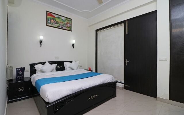 OYO 10878 Unitech Cyber Park