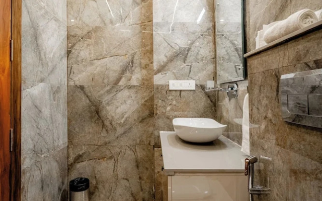 Lime Tree 1BHK Service Apartment Gurgaon