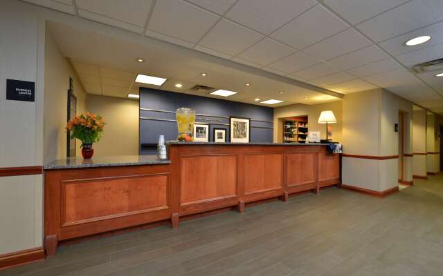 Hampton Inn East Aurora