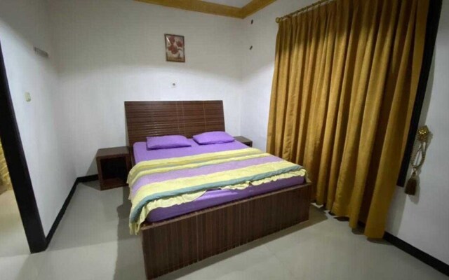 EXPRESS O 91923 Homestay Zona