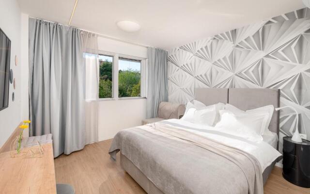 Skaline Luxury rooms Split