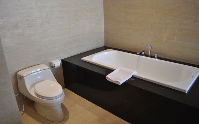 Room-kori Maharani Villas - Lagoon Pool – Bathroom – Tulikup