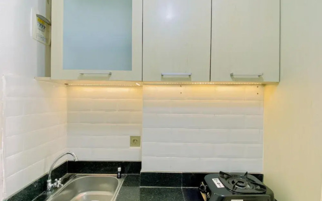 Good And Homey Studio Apartment At Transpark Cibubur