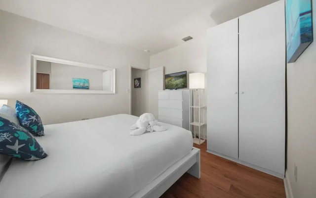 Hollywood Beach Bliss Villa Sleeps 10
