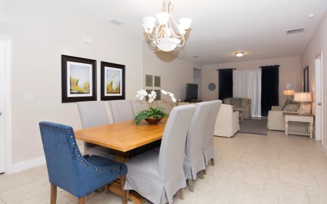 Spacious and Gorgeous Home ST5148