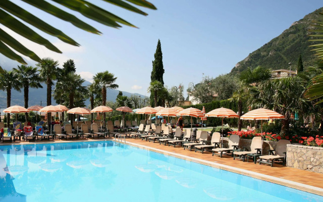 Hotel Royal Village