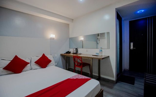 Mc Hotel Fairview by OYO Rooms