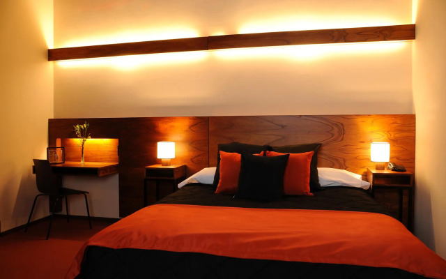 Hotel Babel