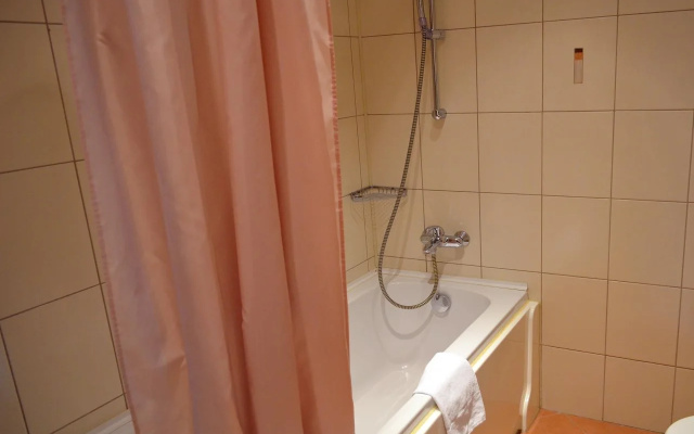 Отель Holiday Inn Bucharest - Times