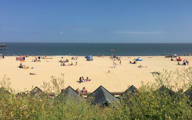 Moray Beachside Apartments