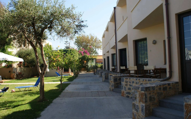 Kritzas Beach & Bungalows