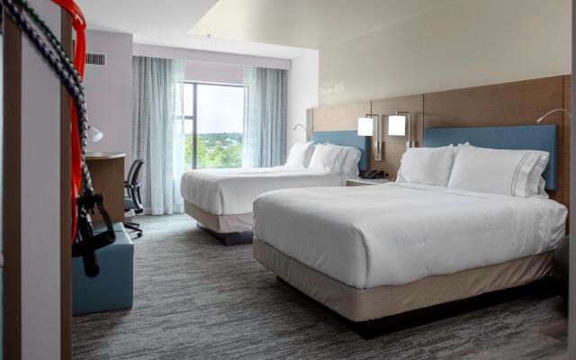 EVEN Hotel Shenandoah - The Woodlands by IHG