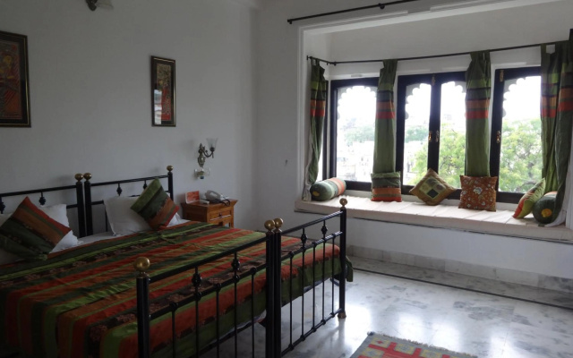 Karohi Haveli – Guest Rooms – Udaipur