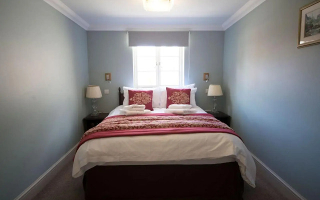 East Walls Hotel