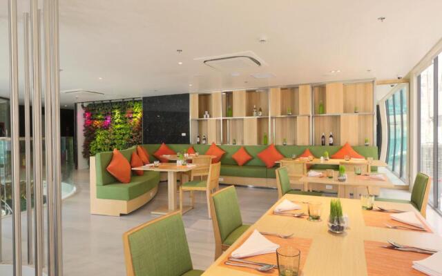 Zazz Urban Ho Chi Minh Hotel