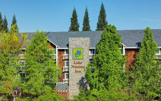 Lake Natoma Inn