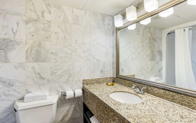 Best Western Plus Newark Airport West