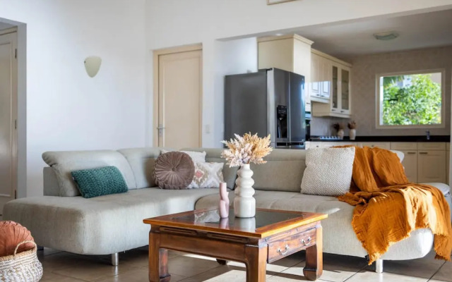 Spacious Bright Villa - Spectacular Ocean Views Private Pool