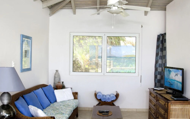 Beach House Younes by Island Properties Online