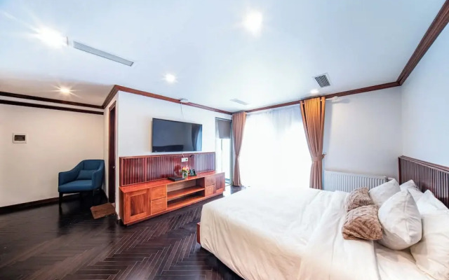The Pepper King Resort & Pool Spa