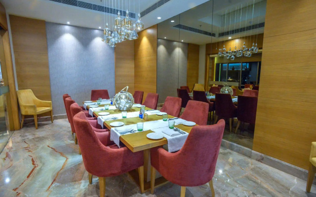 Efcee Sarovar Premiere Bhavnagar