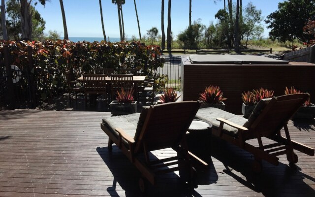 The Beachside Cottages