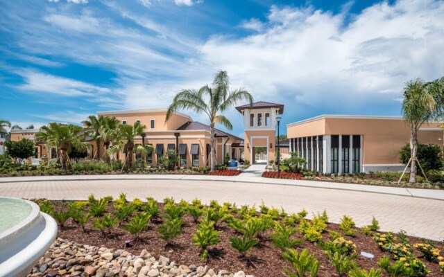 Windsor at Westside 9001