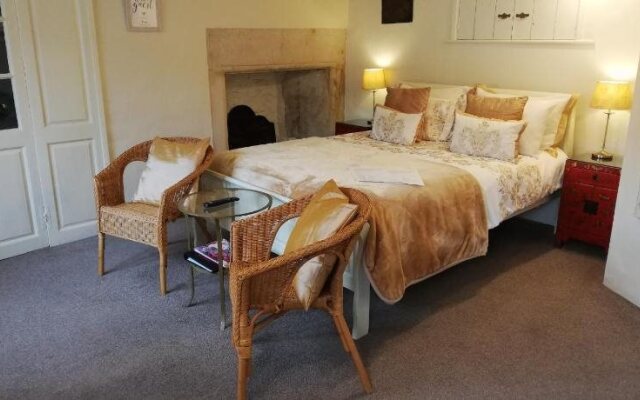 Longbridge Cottage